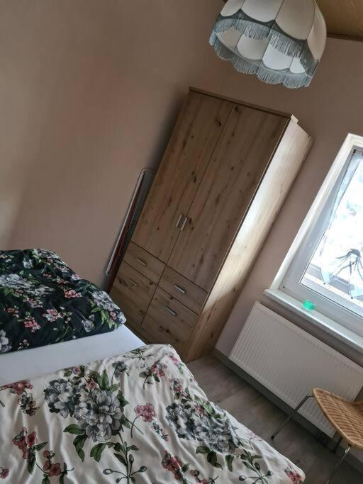 Gemuetliche Ferienwohnung Am Waldrand Elgersburg المظهر الخارجي الصورة
