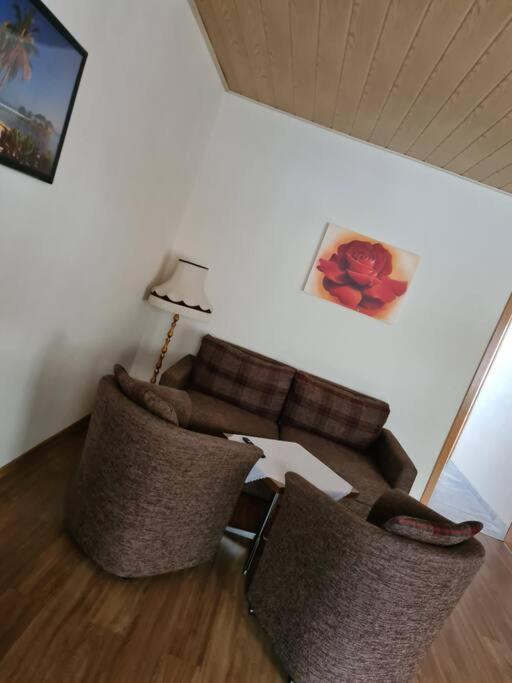Gemuetliche Ferienwohnung Am Waldrand Elgersburg المظهر الخارجي الصورة